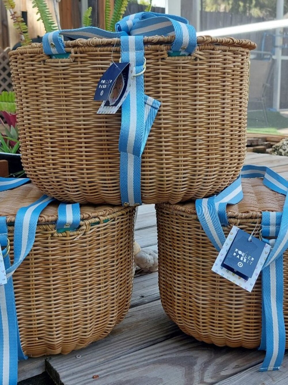 NWT Rare Roller Rabbit x Target Blue Insulated Woven Summer/Beach Picnic Basket